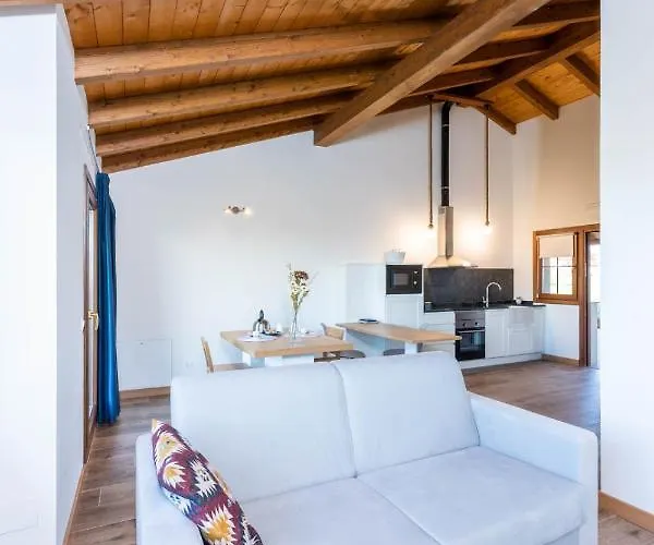 Riberas. Rurales Ovinana (Cudillero)